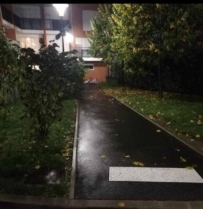 Joli Appartement Avec Jardin Et 2 Parkings Prives Argenteuil Zewnętrze zdjęcie