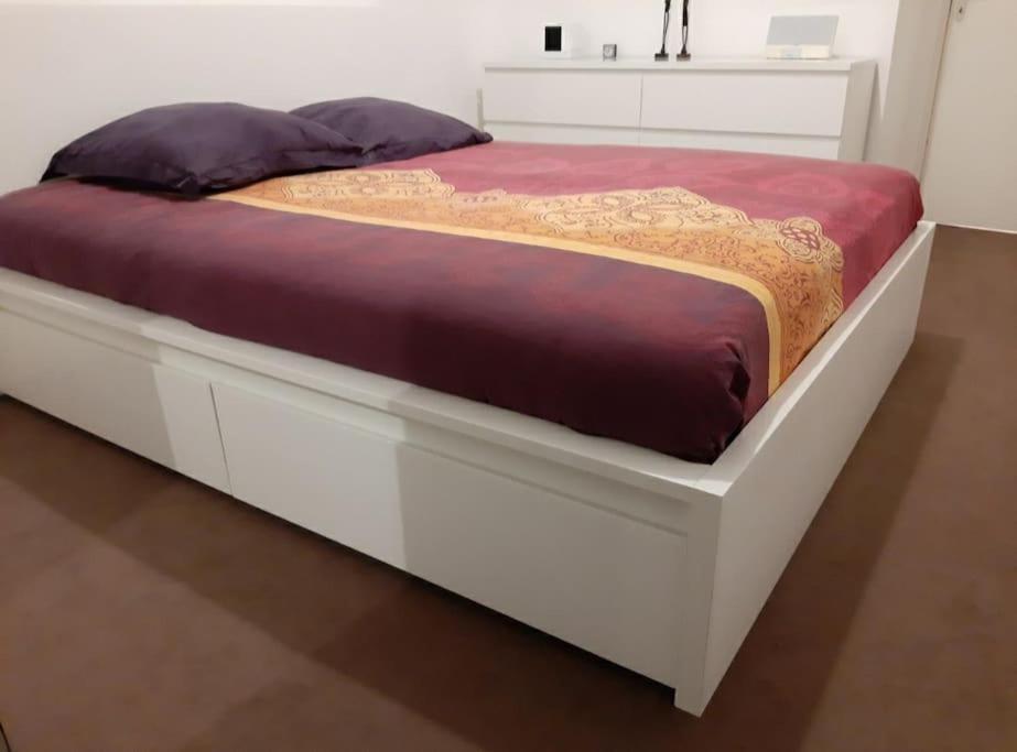 Joli Appartement Avec Jardin Et 2 Parkings Prives Argenteuil Zewnętrze zdjęcie